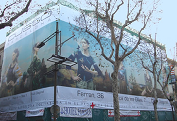 Lona publicitaria de Custo Barcelona en Ramblas, 44