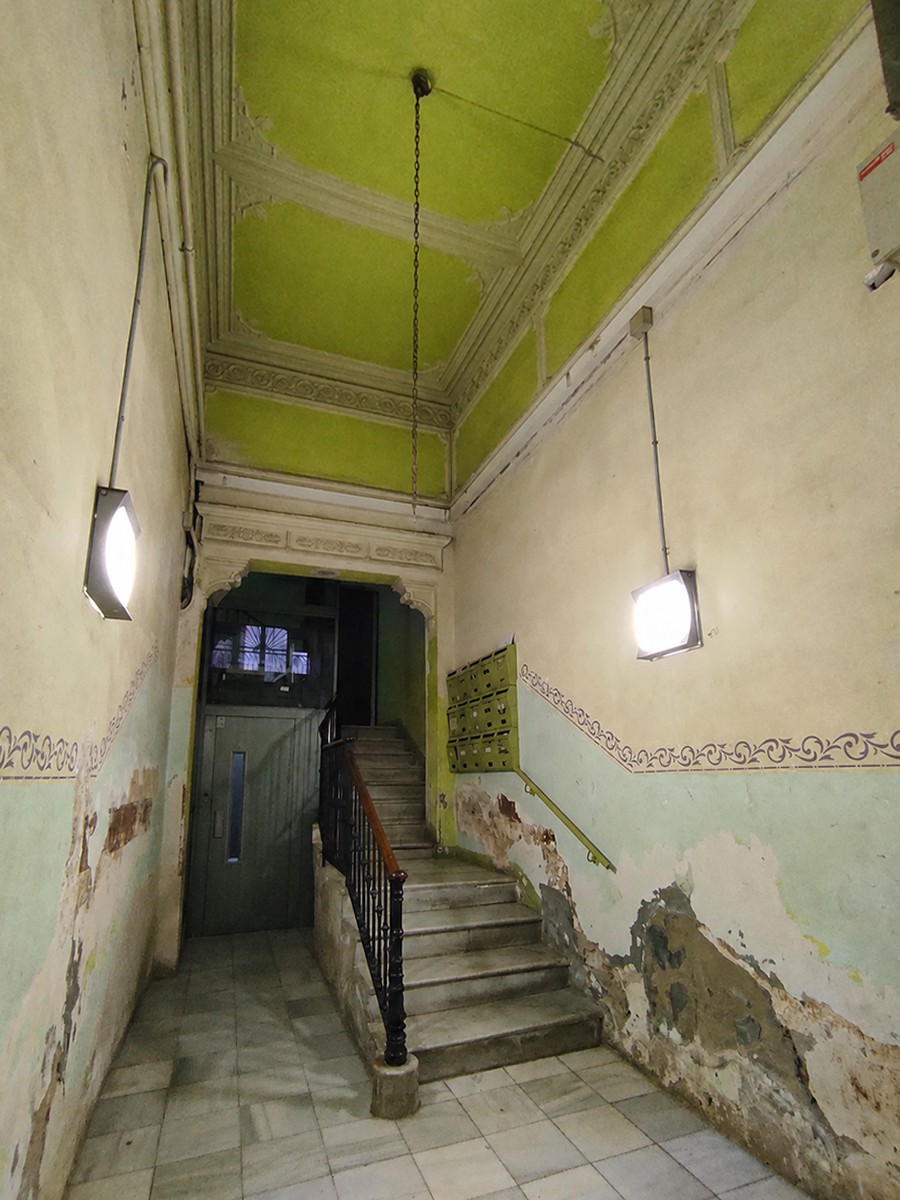 TRAC Rehabilitació - Noticia Rehabilitacion Edificios Restauración Del Vestíbulo Y Escalera De Sant Pere Més Baix 44