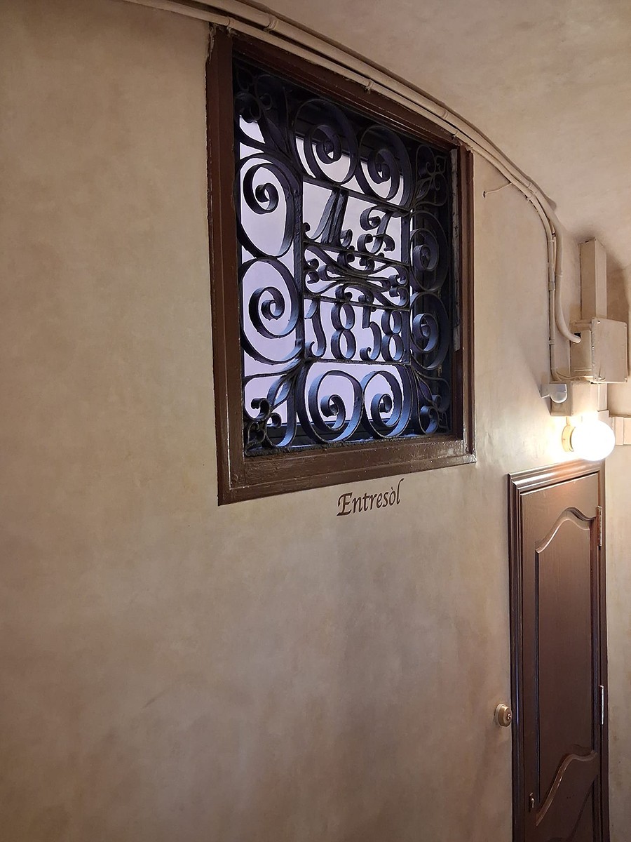 TRAC Rehabilitació - Noticia Rehabilitacion Edificios Restauración Del Vestíbulo Y Escalera De Sant Pere Més Baix 44